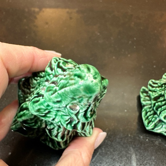 Nowell’s Mold Ceramic Christmas Tree Salt And Pepper Shakers - Picture 7 of 9